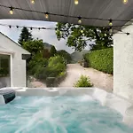 Bellfoot Rural Retreat And Hot Tub גראסמיר